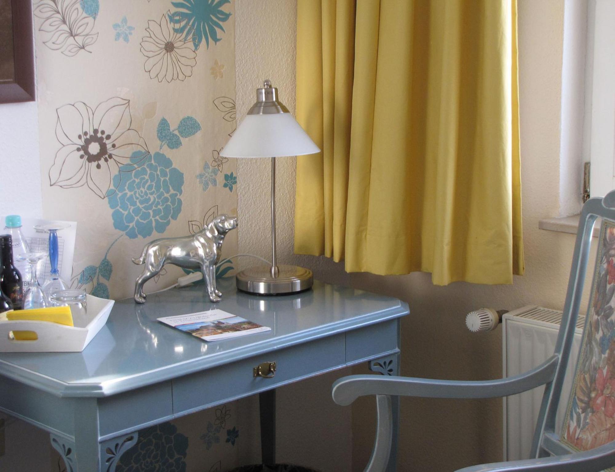 Hotel Willert Вісмар Екстер'єр фото