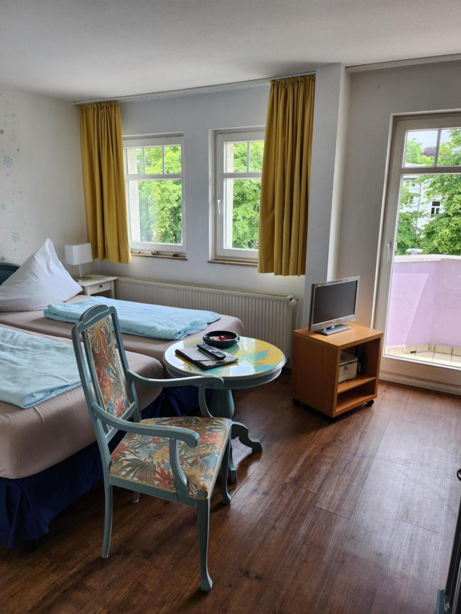 Hotel Willert Вісмар Екстер'єр фото